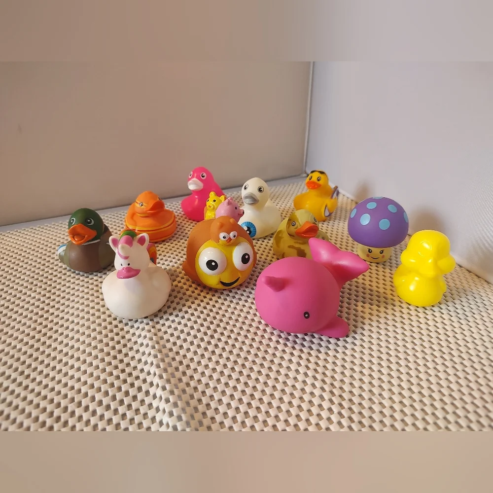 Water Bath Toy Lot Bundle Ducks Gently Used Smoke/pet free